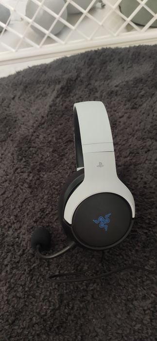 Продавам слушалки Razer kaira x