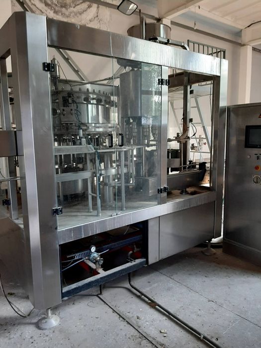 Розлив машина монаблок.