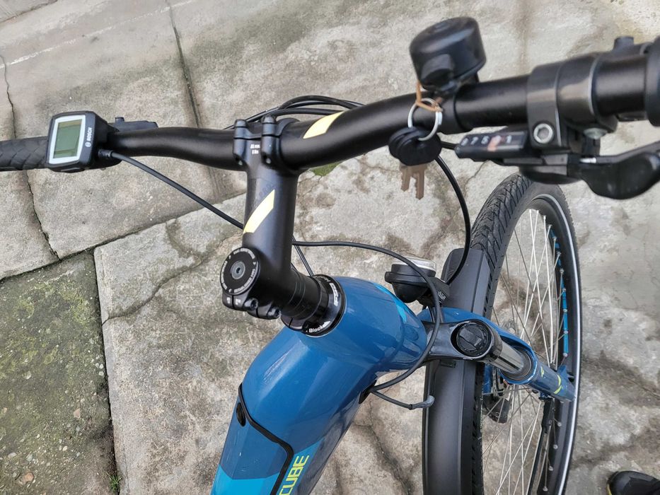 Bicibleta electric cube 28 aluminiu