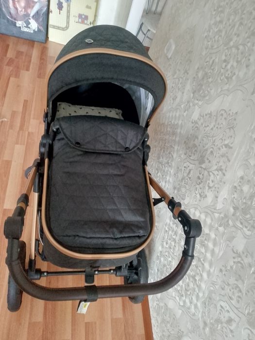 Продам коляску почти новая !