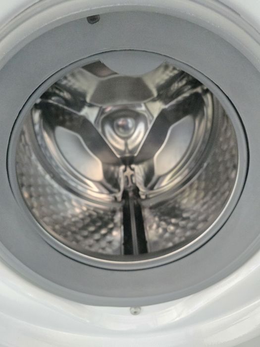 Инверторна пералня Miele W4146WPS пчелна пита