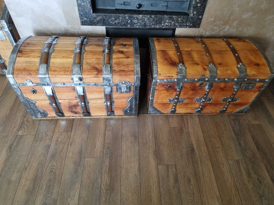 Стар дървен сандък/ракла/скрин