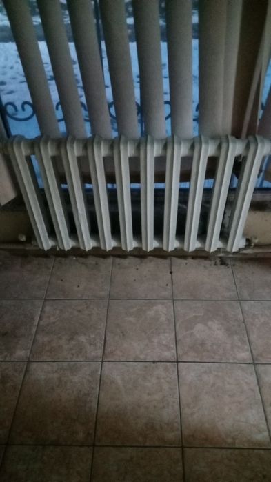 Продам радиаторы отопление, чугун.