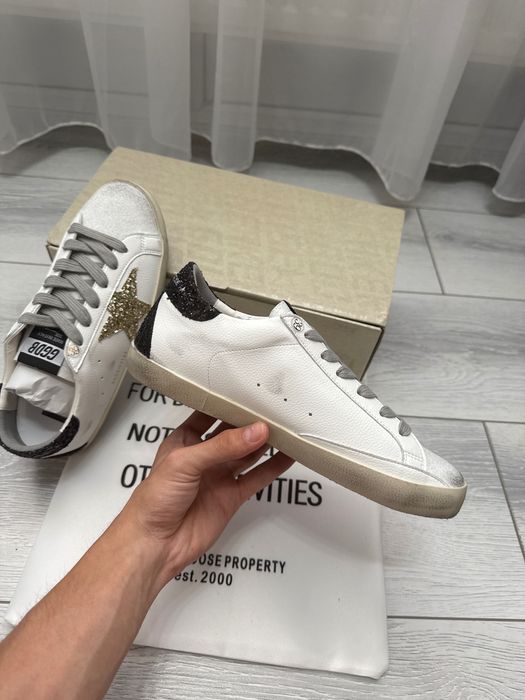 Golden Goose 38.