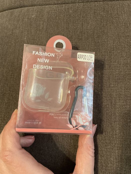 Наушники AirPods