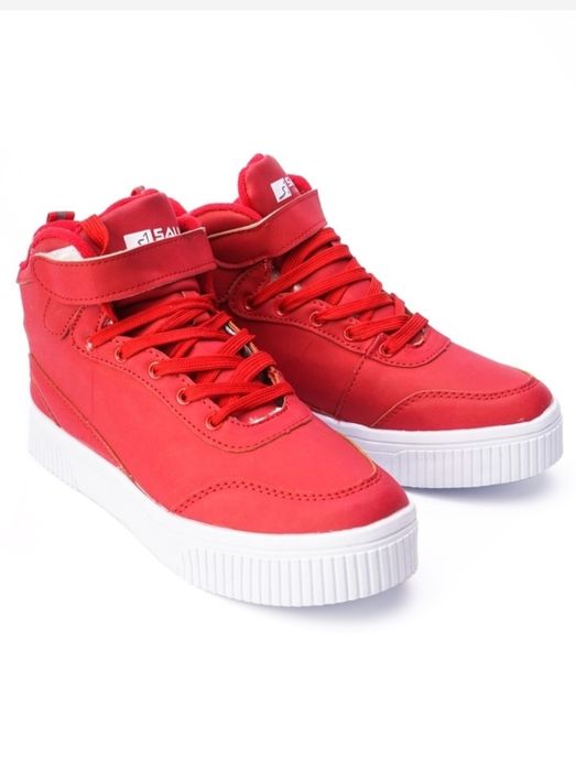 Кроссовки утеплённые 37 рр