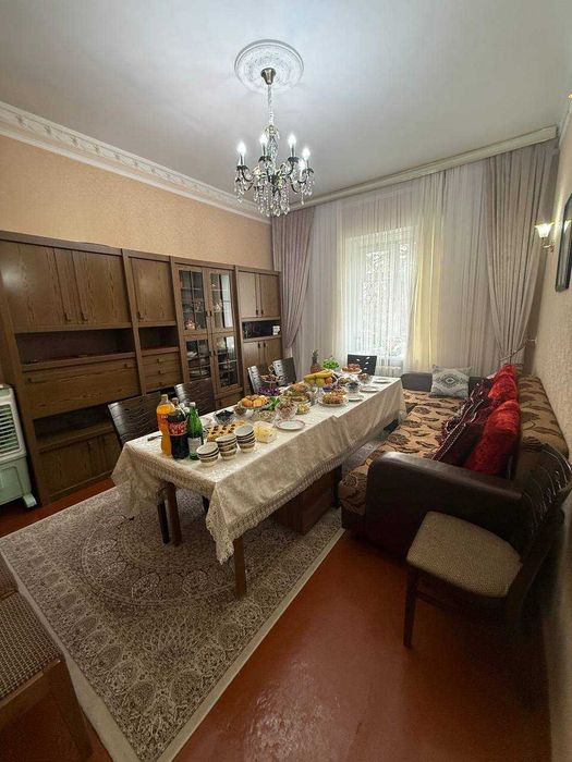Продаётся Квартира 3-комнатная Чирчик Троицк!