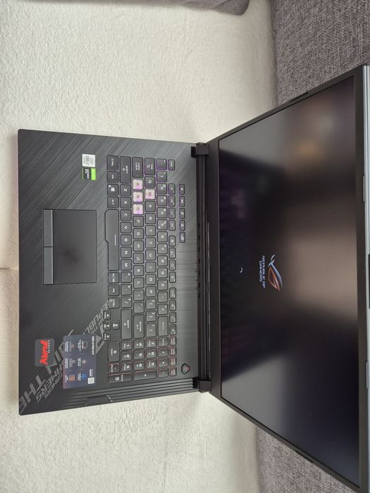Laptop Gaming ASUS ROG Strix G17 G712LU – i7 10750H / 32GB RAM / GTX 1660 Ti 6GB / Windows 11 Pro