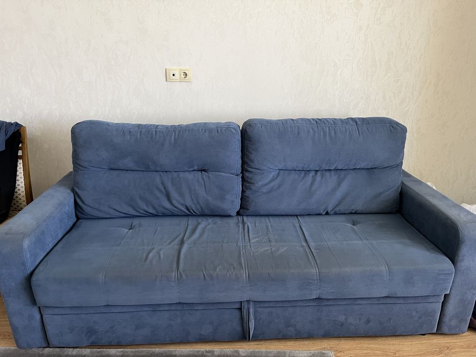 Продам диван срочно