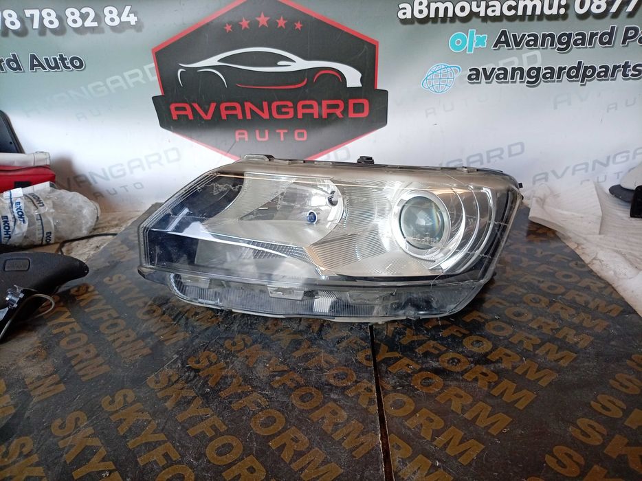 Преден ляв фар Skoda Rapid