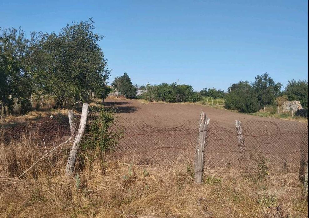 Продава се Парцел в Добрич, Център - 2500 кв.м за 11 €/кв.м - Снимка #1