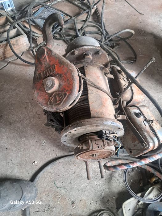 Продам два тельфера