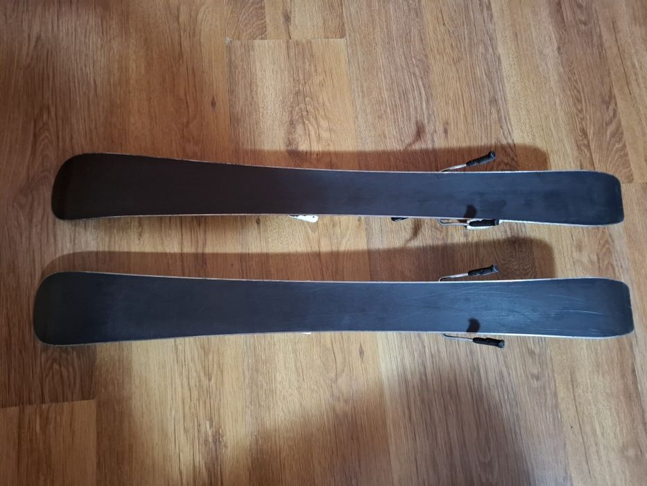 Skiuri copii Atomic 80cm,bete 70 cm ,clapari marimea 19.5(30-31EU)