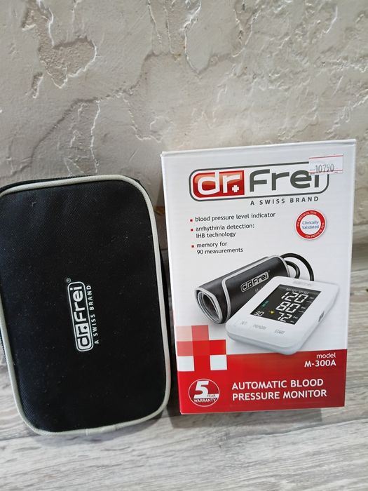 Тонометр  новый  отличный