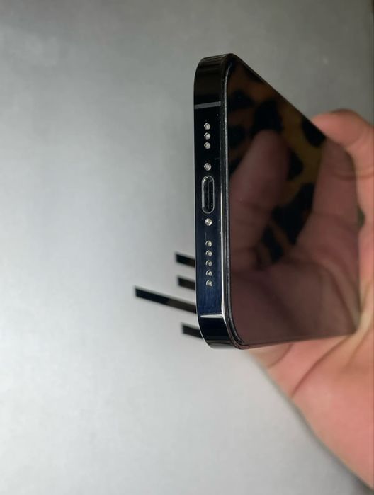 Iphone 12 pro ideal SROCHNA