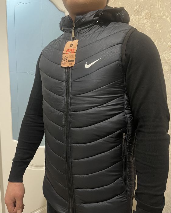 Продам мужские жилетки !!