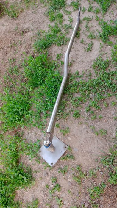 Консоль , насос , держатель пистолета .