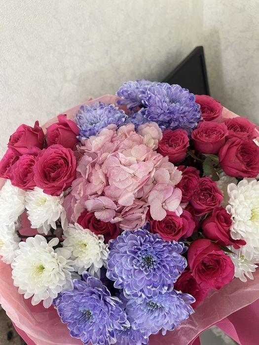 Цветы красивые, свежий букет