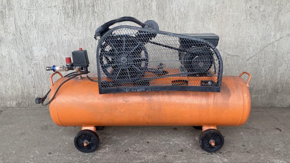 Воздушный комперессор ВИХРЬ