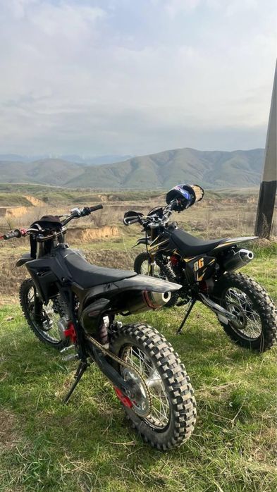 Продам мотоцикл практически новый