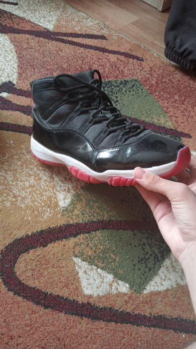 Air Jordan 11 Bred
