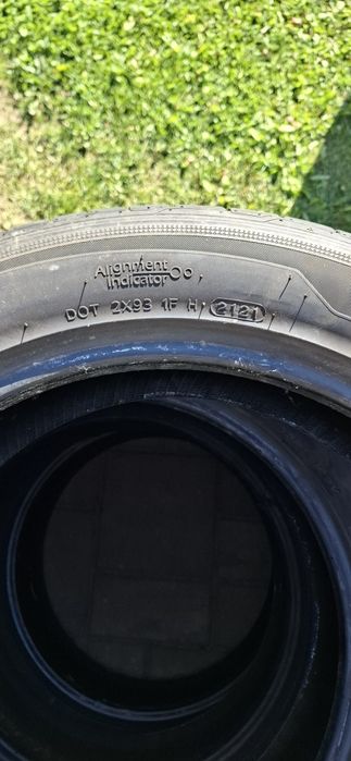 Vând cauciucuri hankook 215/55R18