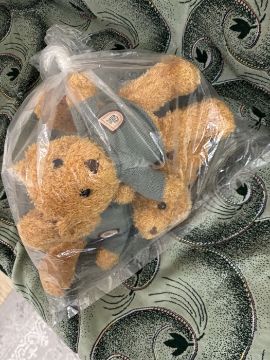 Плюшевые мишки.