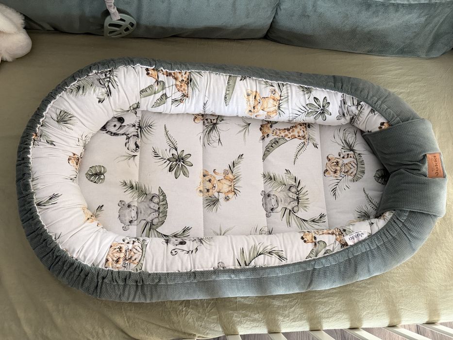 Baby nest si perna de alaptat de la Jukki