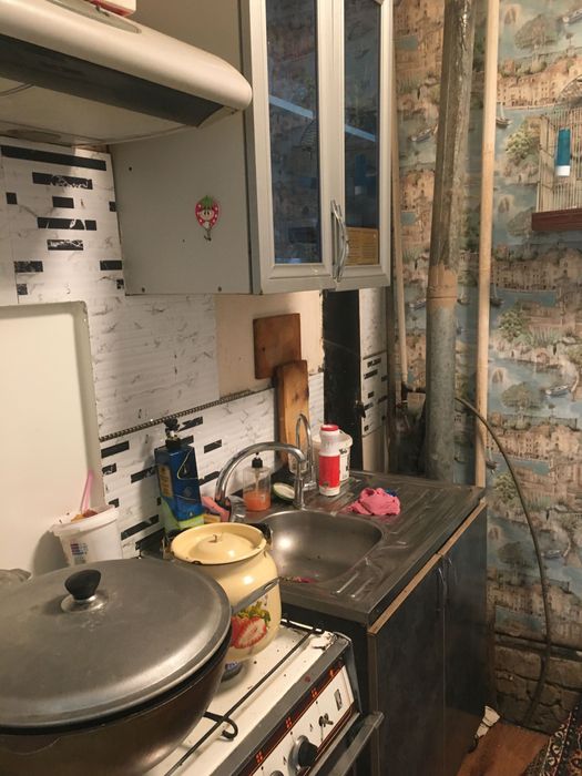 Янгиобод мах. 1,8 соток 3 хона ховли сотилади.