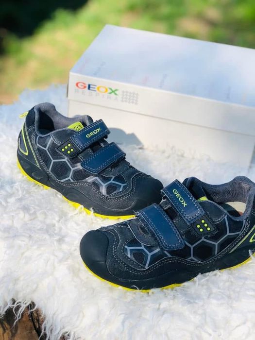 Bocanci baiat GEOX-marimea 30,inter19,5cm,nu ghete piele inpermeab Somon