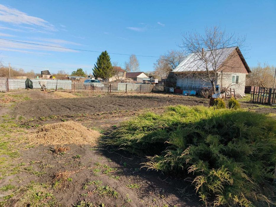 Дача 5 соток , вода , теплица.