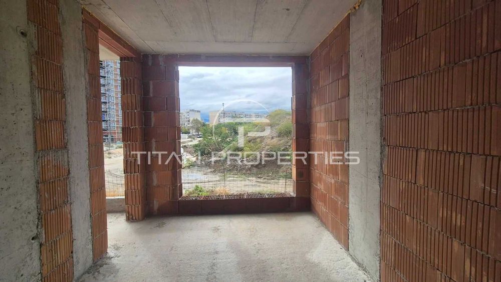 Продава се Тристаен апартамент в Пловдив, Христо Смирненски - 122 кв.м за 1477 €/кв.м - Снимка #2