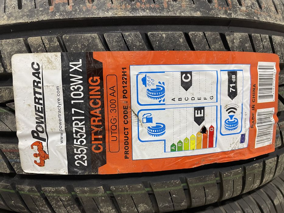 Продам шины на R17 комплект