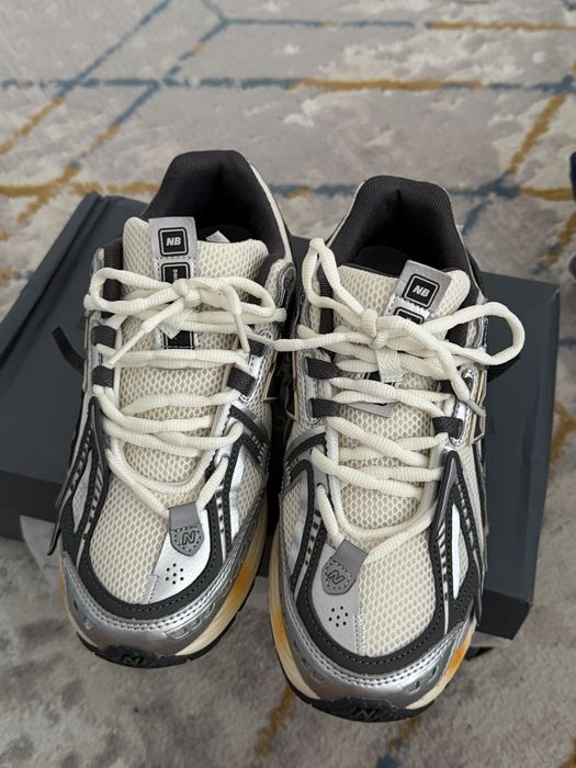 Продам кроссовки new balance