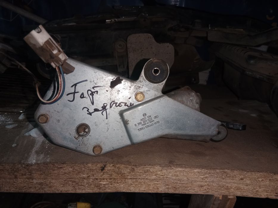 Задний стеклоочиститель форд Мондео 1 универсал