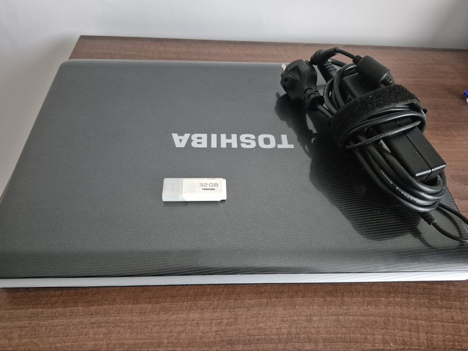 Laptop Toshiba Satellite L500