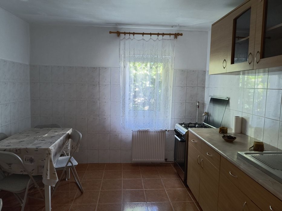 Închiriere apartament 2 camere