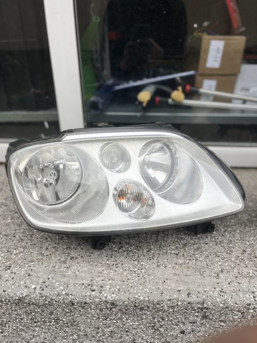 Фарове за VW Туран 03-06