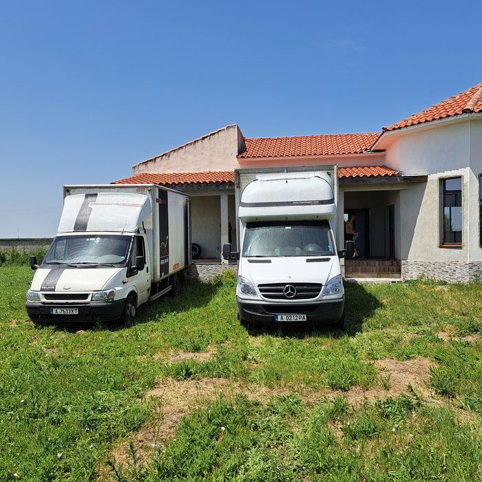 Транспорт с падащ борд или бус