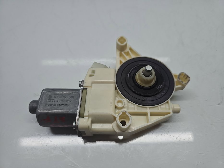 Motoras geam stanga fata Mercedes Clasa C (W204) [Fabr 2007-2014] Berl