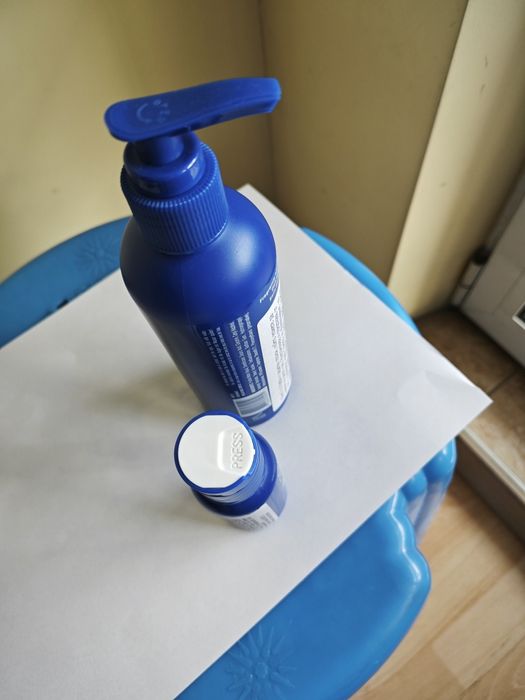 Продавам крем за ръце и тяло