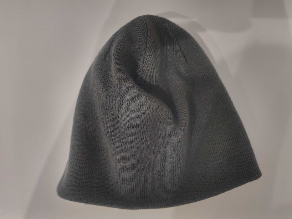 Шапка Quiksilver.