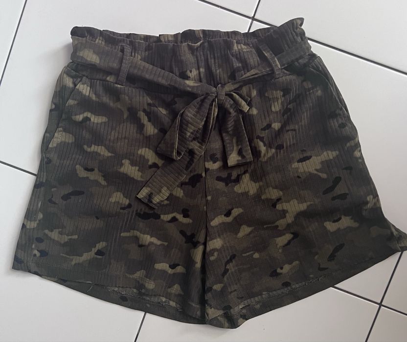 Шорты с кармашками и маечка на девочку 12-14 лет