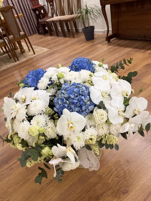 Свежиый букет,в корзине