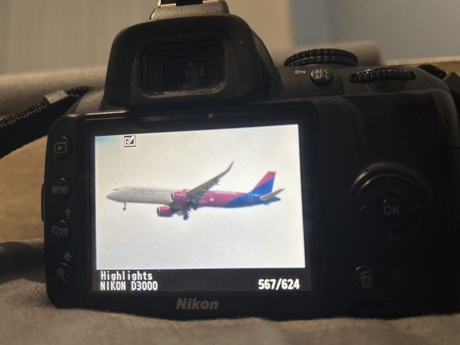 nikon d3000+обектив 18-55мм с vr