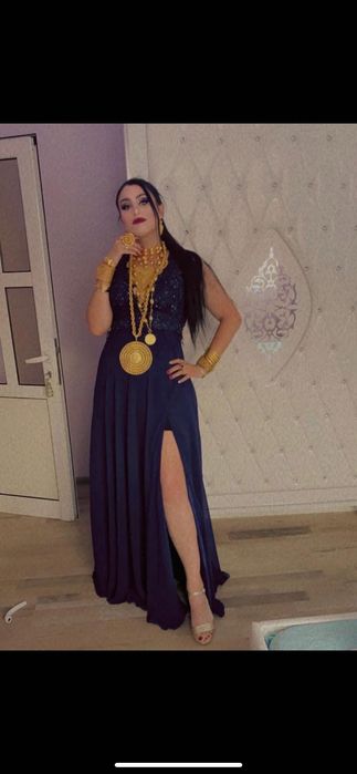 Рокля облечена веднъж