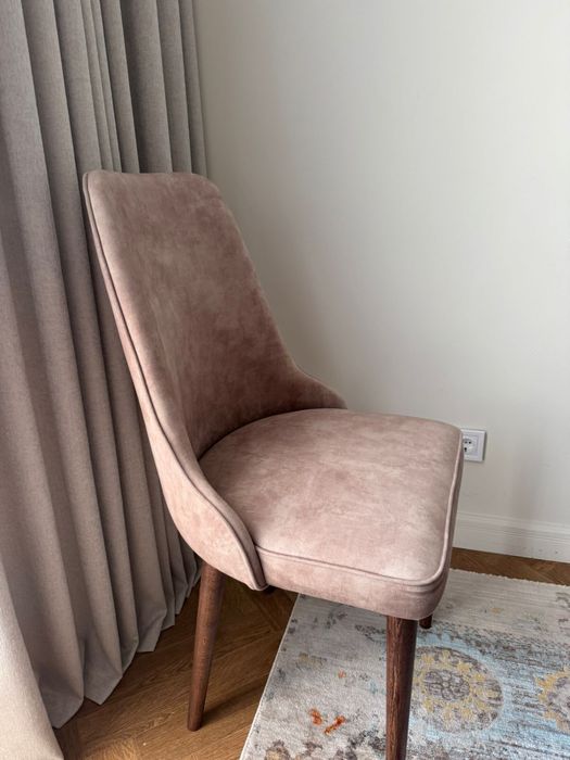 Продам стулья для гостинной