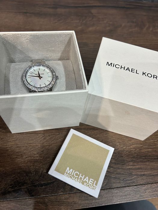 Часовник Michal Kors