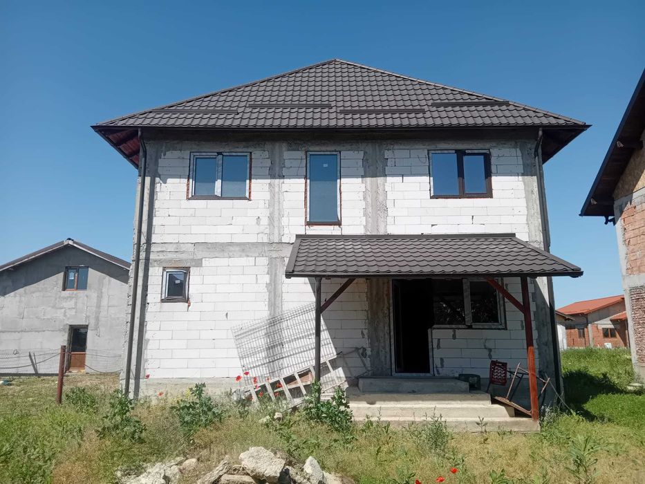 Casa De Vanzare