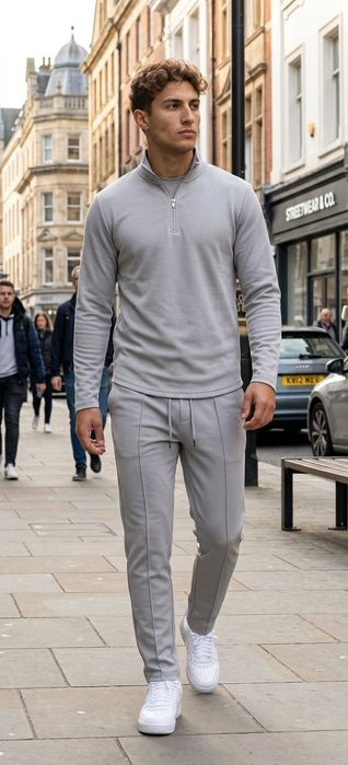 Новый спортивный костюм